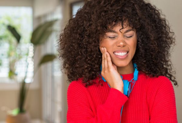 What Causes Toothache Pain? [Ask A General Dentist In Rome]